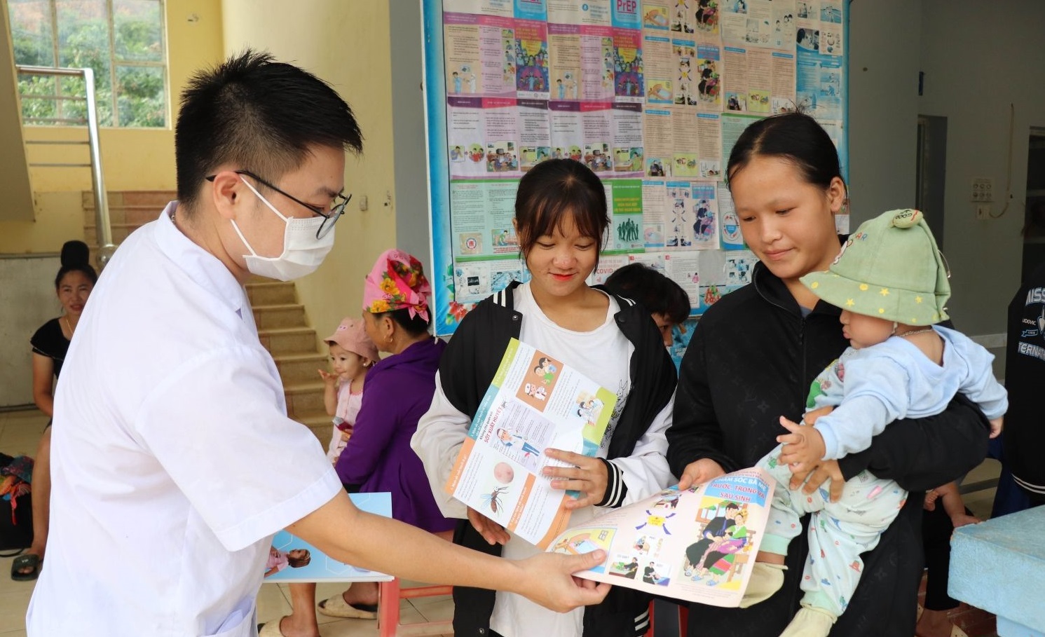 Hỗ trợ xây dựng mô hình nâng cao chất lượng dân số vùng dân tộc thiểu số