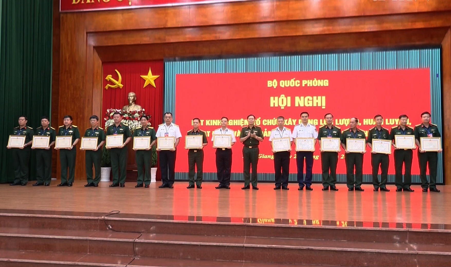 Tiếp tục củng cố, kiện toàn các Hải đội Dân quân thường trực