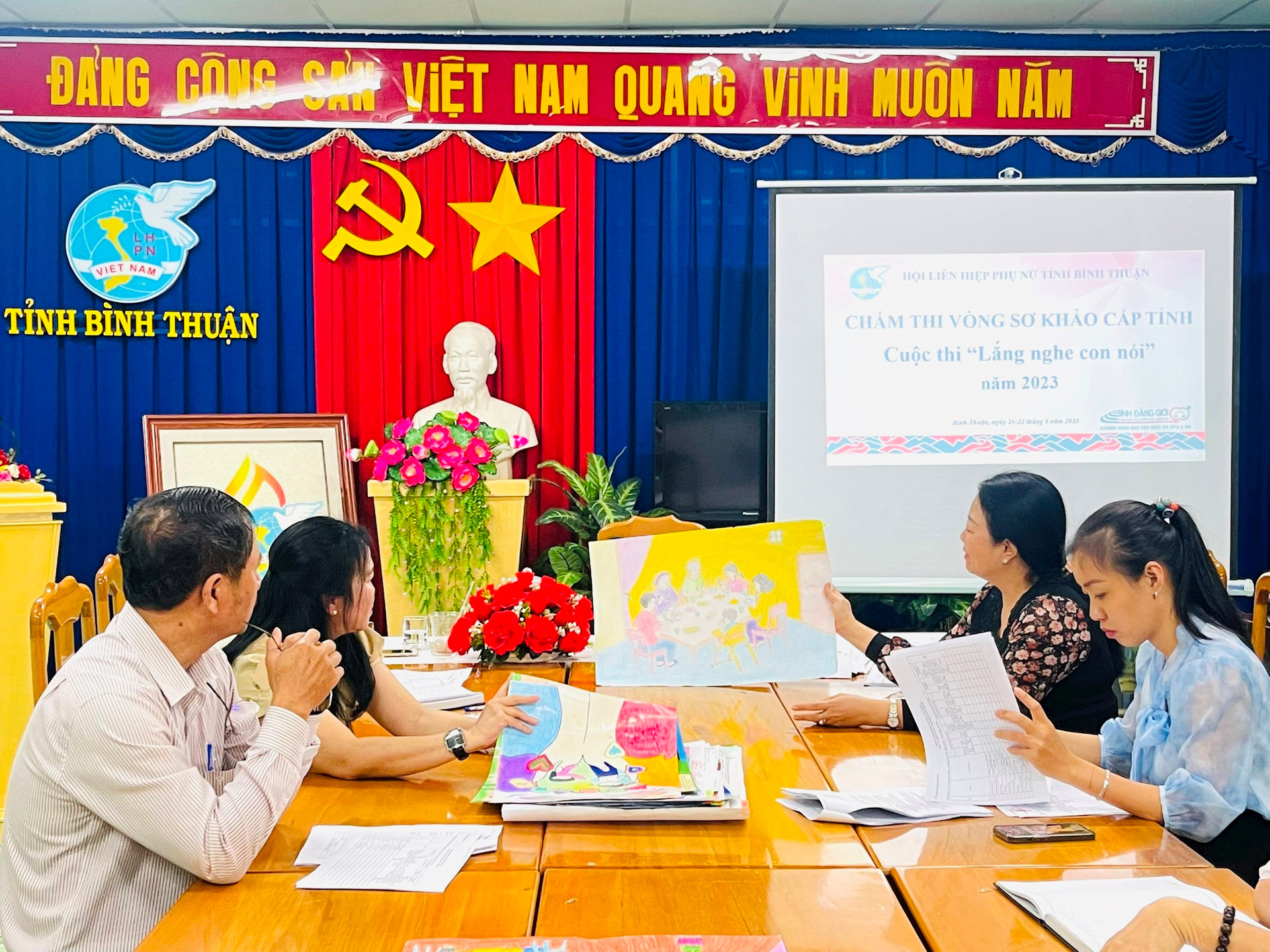 Bình Thuận 181 tác phẩm tham dự cuộc thi “Lắng nghe con nói”
