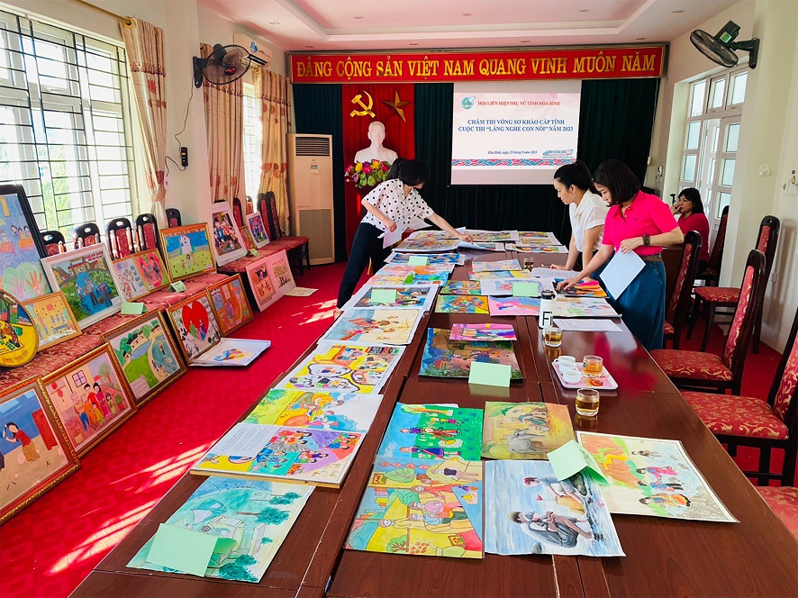 Hòa Bình 26 sản phẩm tranh vẽ, 17 clip tham gia Cuộc thi cấp Trung ương “Lắng nghe con nói” năm 2023