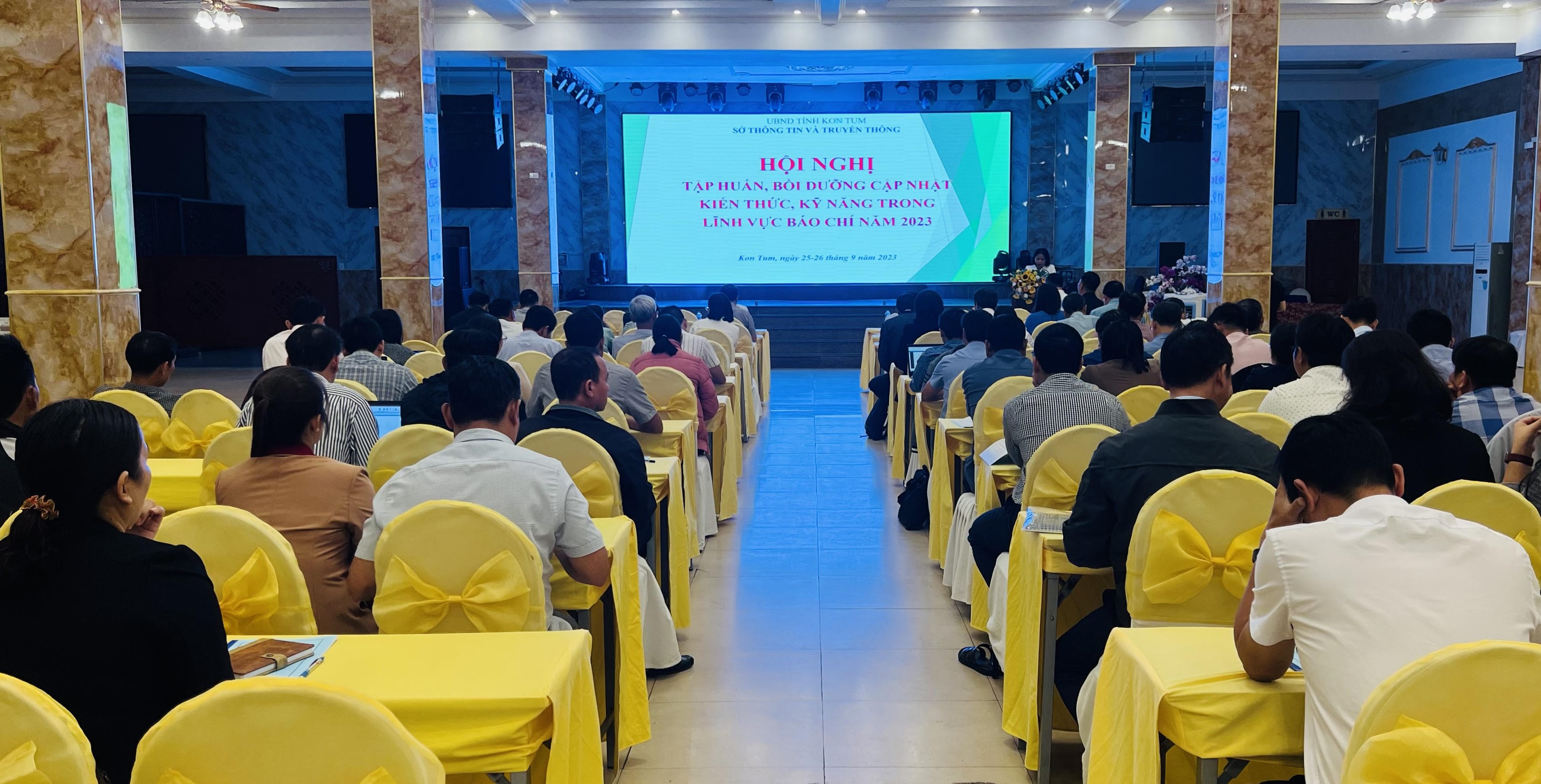 Kon Tum Tập huấn, bồi dưỡng cập nhật kiến thức, kỹ năng trong lĩnh vực báo chí