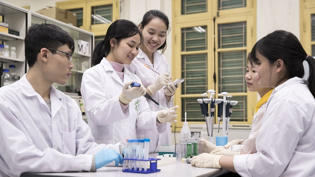 Nhiều chính sách thu hút nhà khoa học xuất sắc của ĐHQGHN