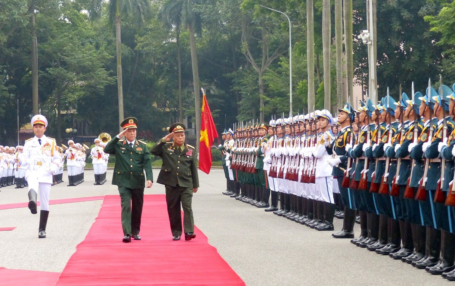 Thắt chặt hơn nữa tình đoàn kết, gắn bó giữa hai Bộ Quốc phòng và Quân đội hai nước Việt Nam-Lào