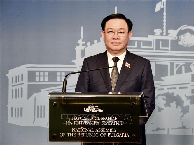 Chủ tịch Quốc hội Vương Đình Huệ tiếp lãnh đạo một số hiệp hội, doanh nghiệp Bulgaria