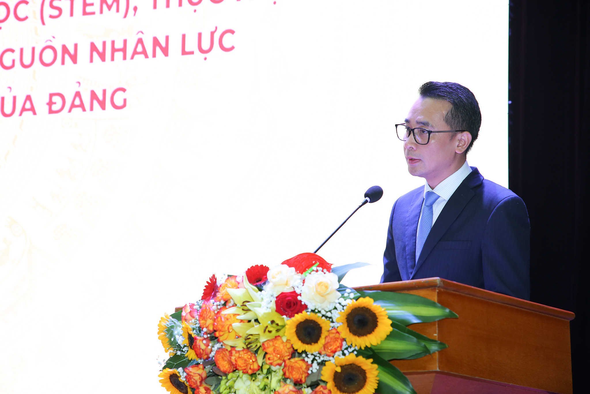 Nâng cao chất lượng nguồn nhân lực lĩnh vực STEM
