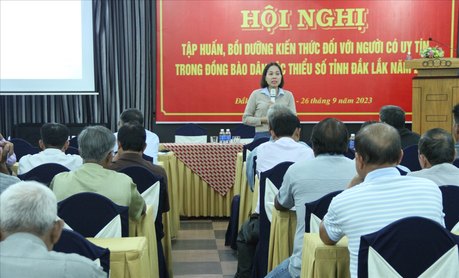 Đắk Lắk Trang bị kỹ năng, kiến thức cho người có uy tín