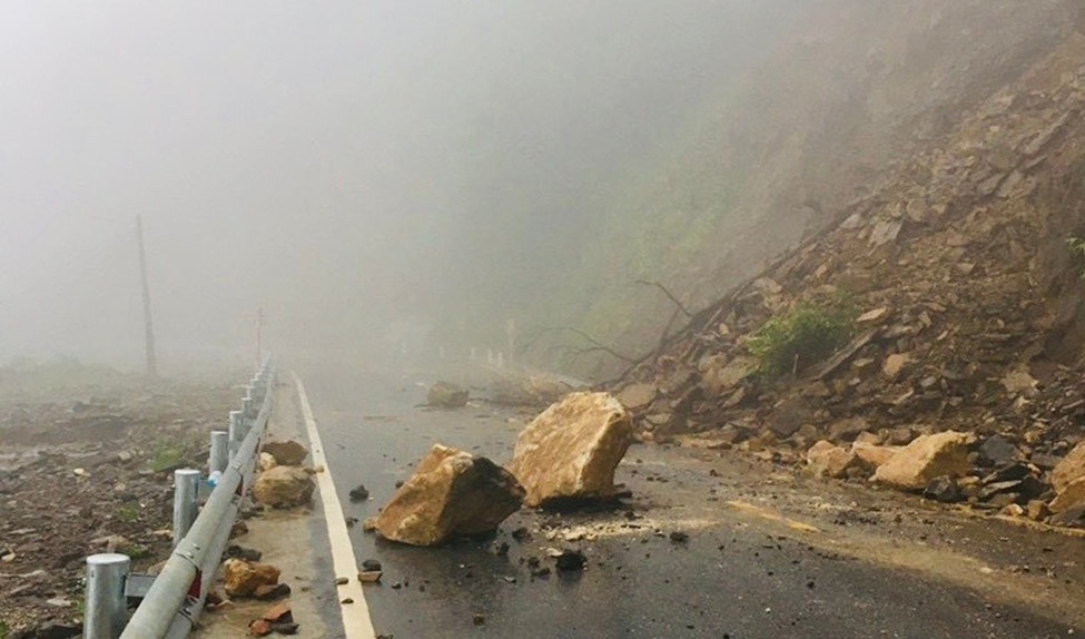 Hà Tĩnh Hơn 4 300 học sinh phải nghỉ học do mưa lớn gây ngập lụt, sạt lở đất