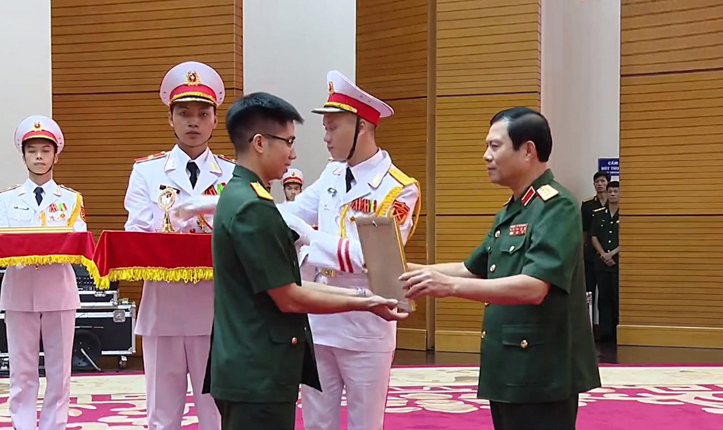 Bộ Quốc phòng tuyên dương 103 học viên tiêu biểu