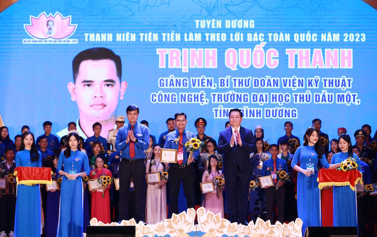 Tuyên dương 420 thanh niên tiên tiến làm theo lời Bác