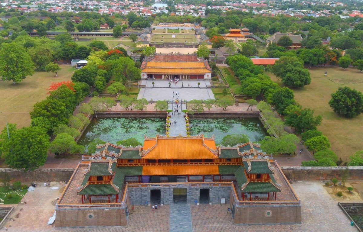 Làm gì để phát huy giá trị di sản văn hóa