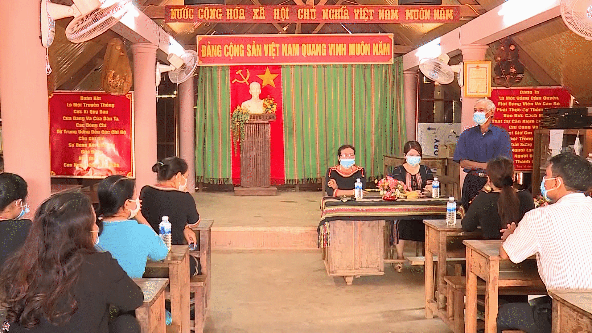 Đắk Lắk thực hiện tốt các chính sách đối với Người có uy tín