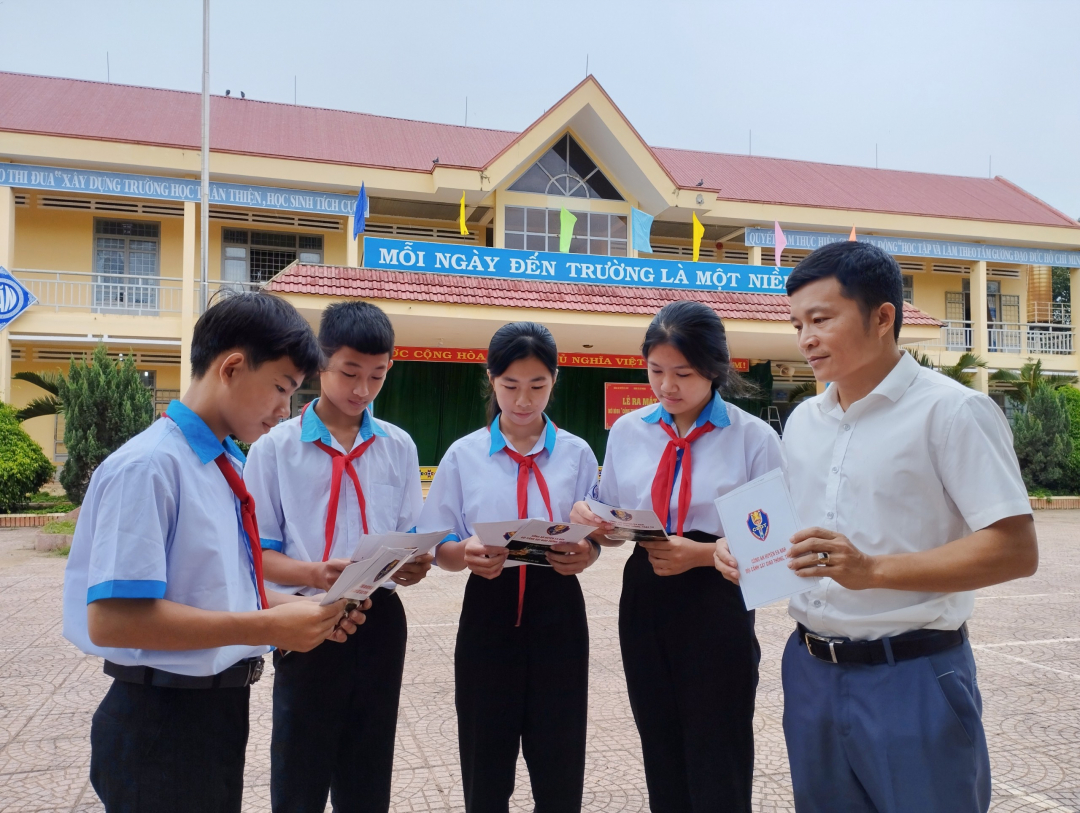 Đắk Lắk Ra mắt mô hình “Cổng trường an toàn giao thông”