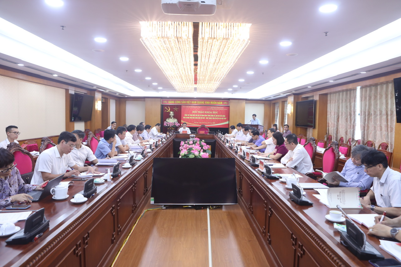 Công tác tham mưu của các cơ quan Đảng Trung ương về lĩnh vực nội chính qua 40 năm đổi mới