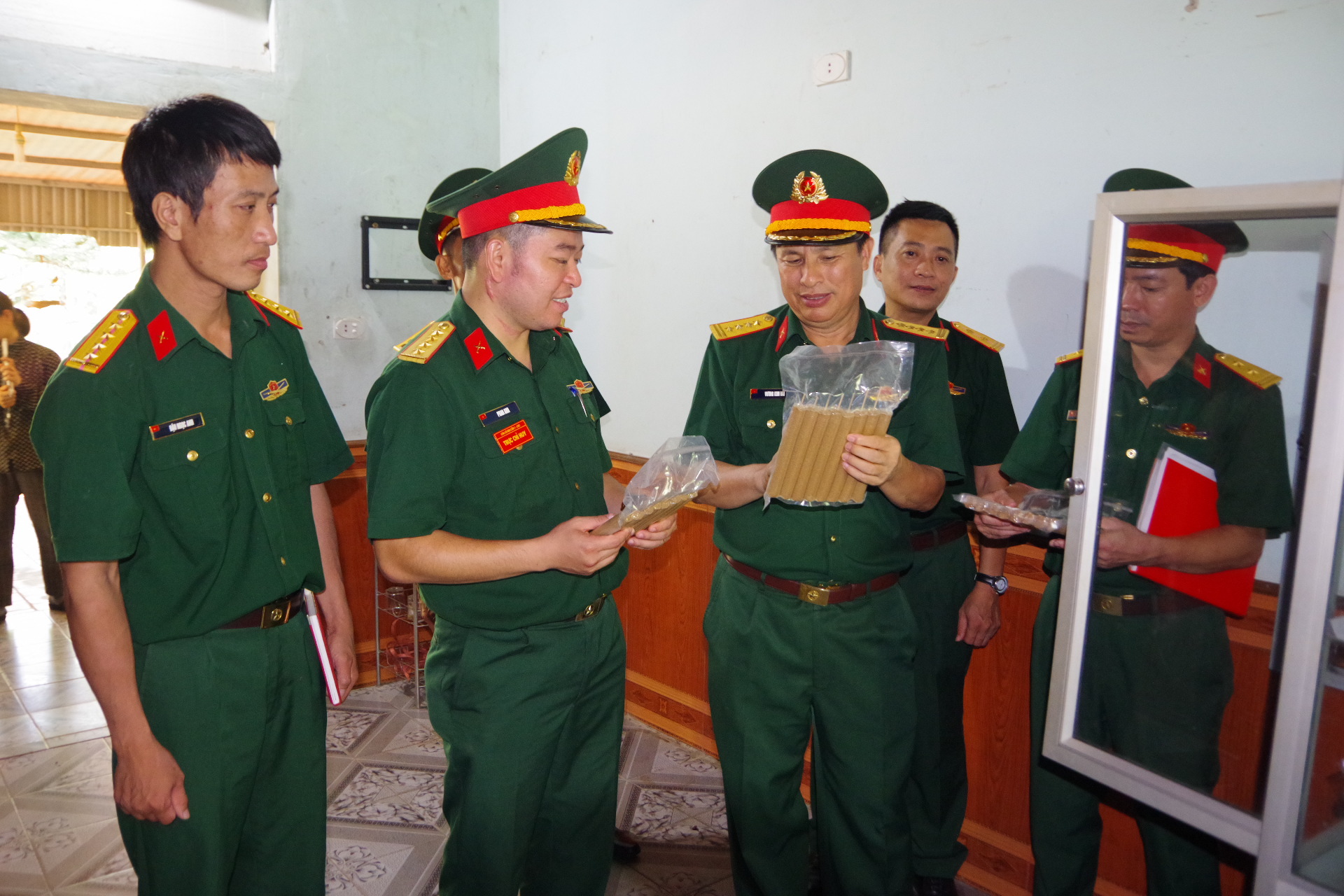 Kiểm tra toàn diện 2 Căn cứ Hậu cần tại Quân khu 4