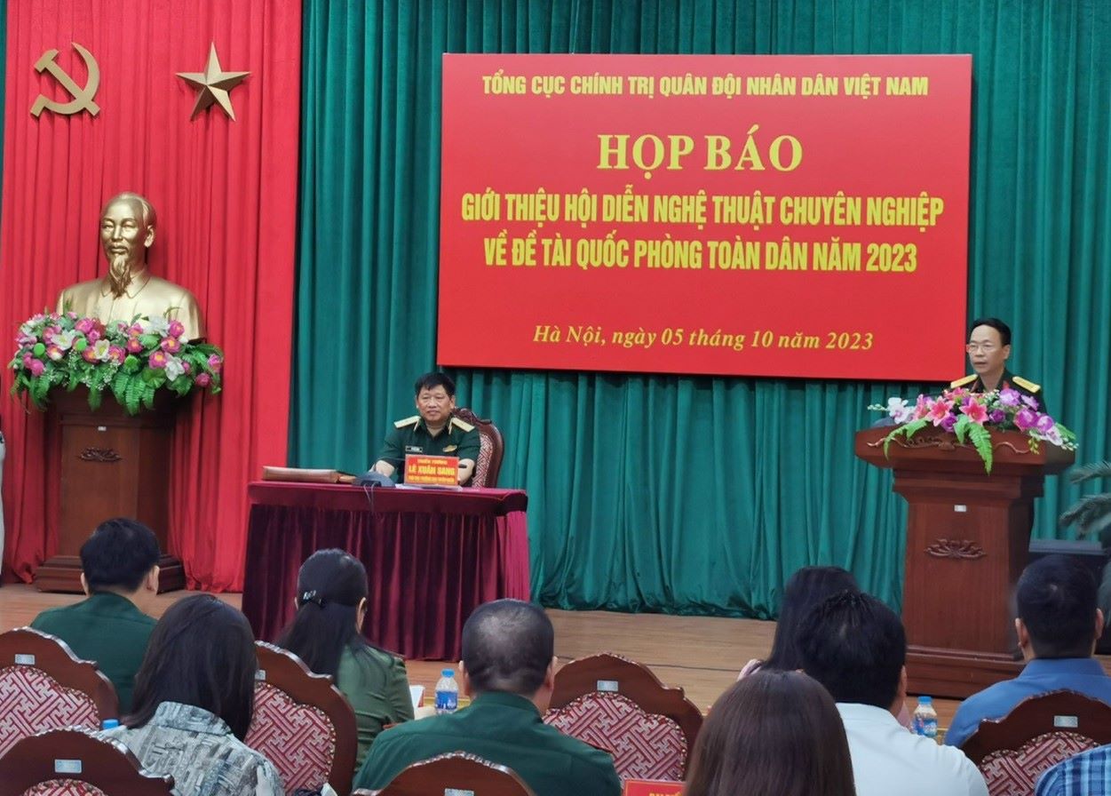 Hội diễn nghệ thuật chuyên nghiệp đề tài Quốc phòng toàn dân khai mạc ngày 9 10