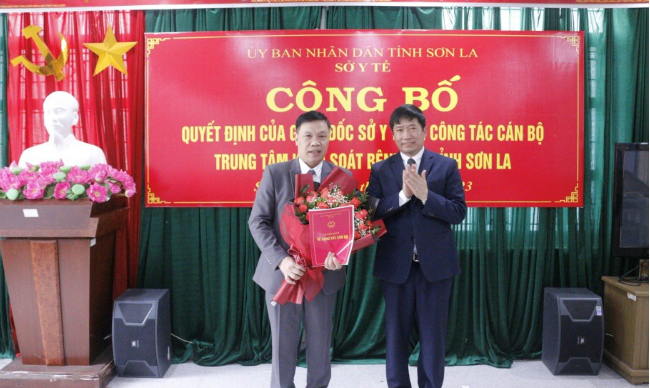 Sở Y tế tỉnh Sơn La công bố quyết định về công tác cán bộ