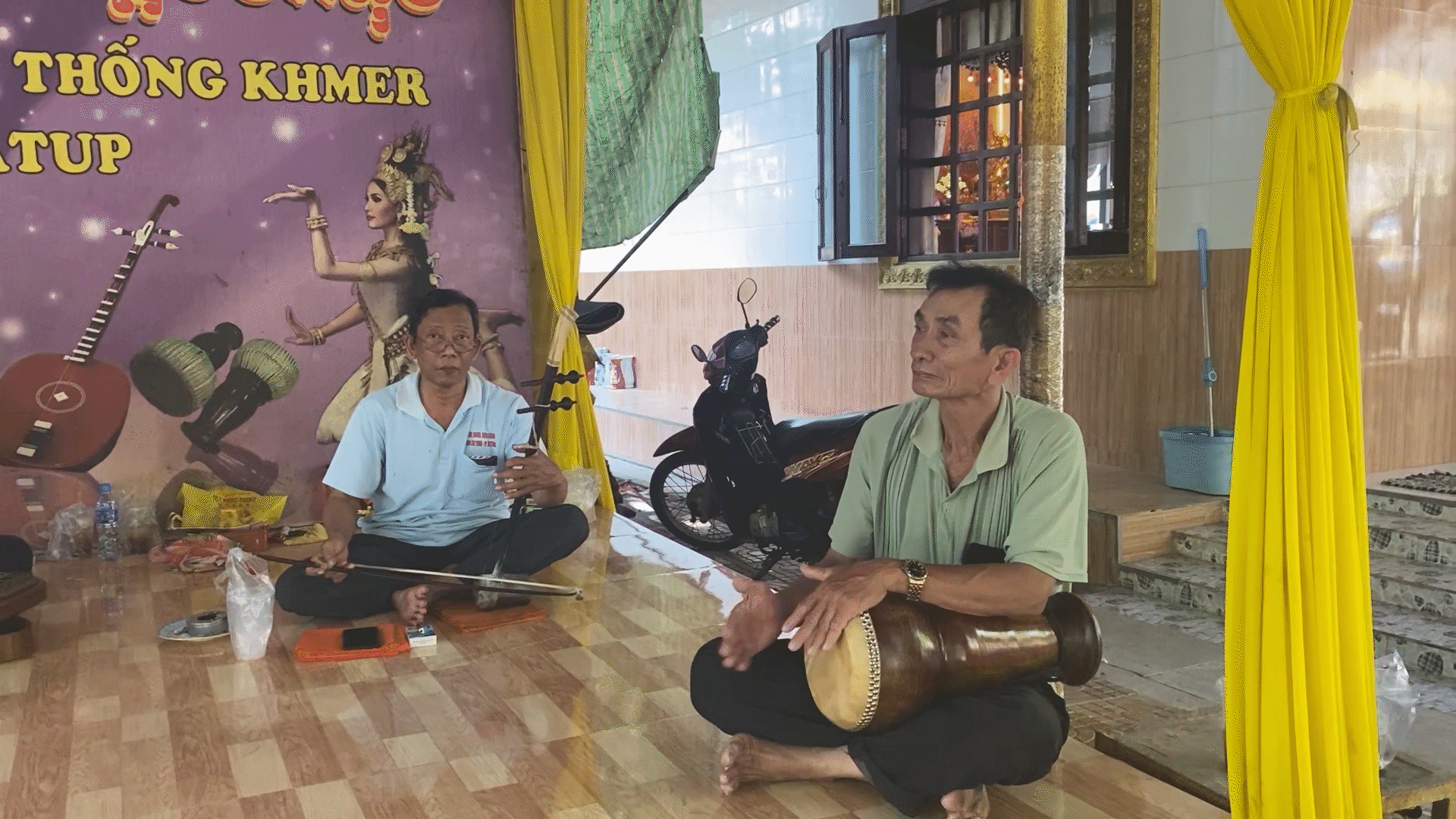 Phát huy vai trò Người có uy tín trong giữ gìn bản sắc văn hóa