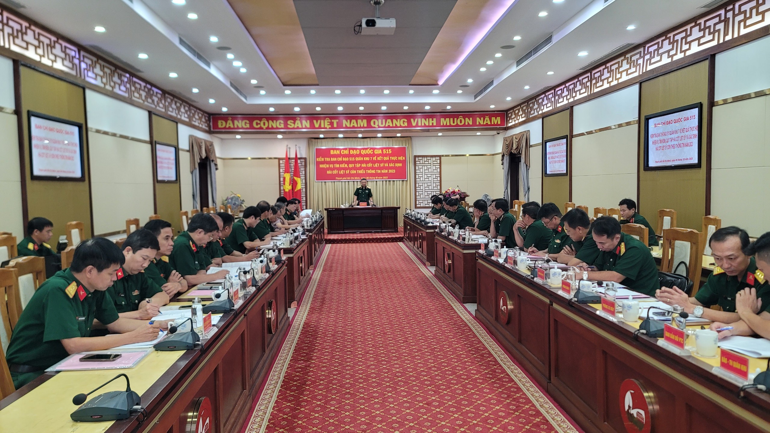 Tăng cường phối hợp tìm kiếm, quy tập hài cốt liệt sĩ trên địa bàn Quân khu 7