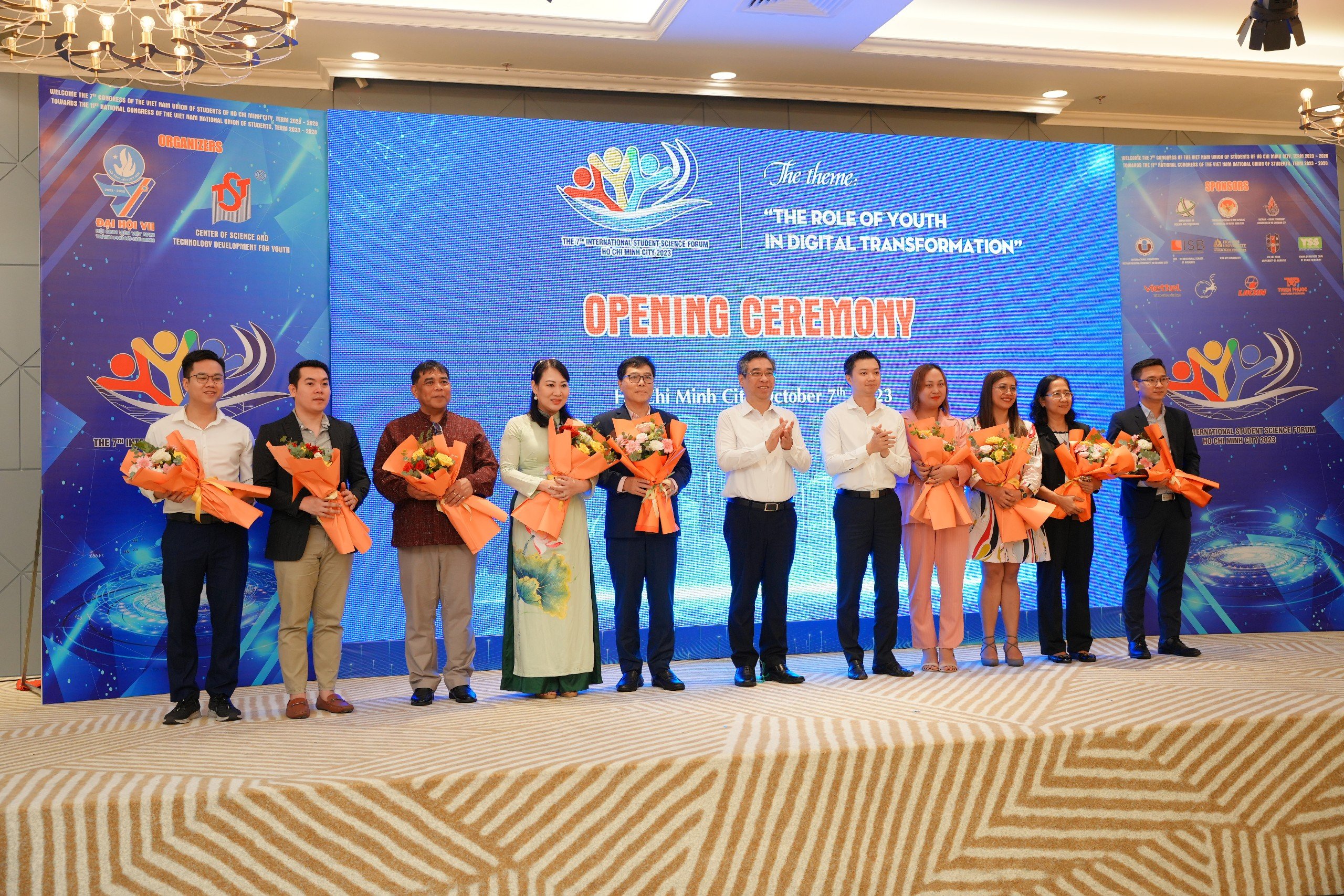 Diễn đàn khoa học sinh viên quốc tế “Vai trò của thanh niên trong chuyển đổi số”