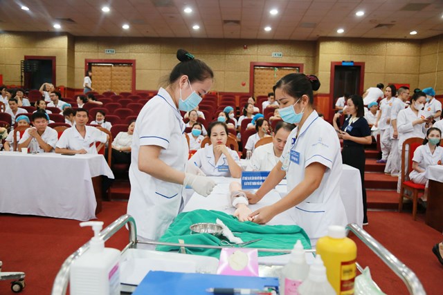 Ngành y tế Yên Bái hướng tới nâng cao chất lượng điều trị cho người bệnh