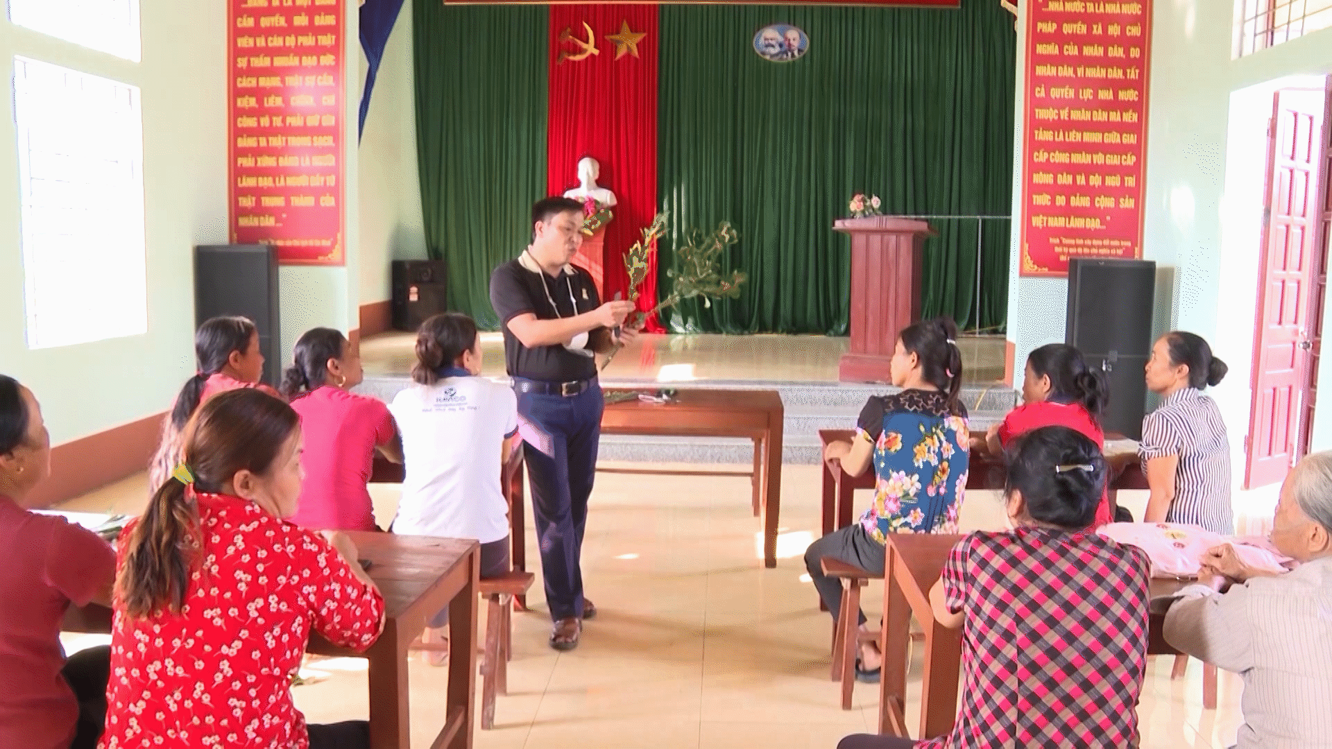 Thực hiện hiệu quả chính sách cho người có uy tín ở Lục Ngạn