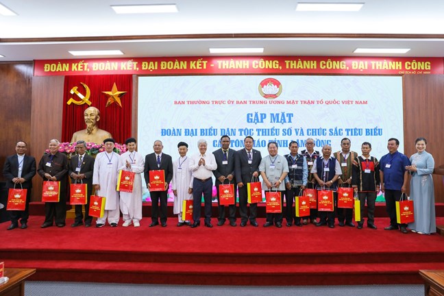 Giải quyết và đáp ứng mong đợi của bà con dân tộc thiểu số