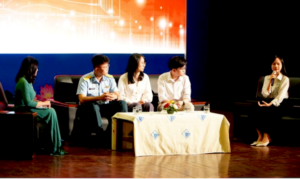 Lan toả năng lượng tích cực từ những tấm gương thủ khoa