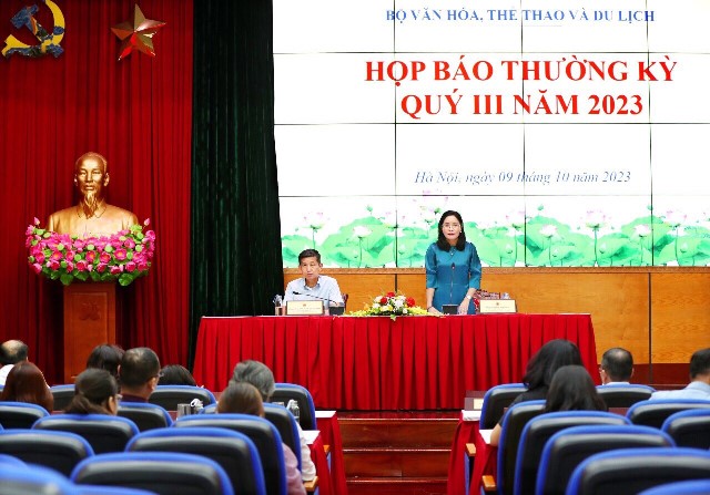 Tăng chỉ tiêu đón khách du lịch quốc tế lên 13 triệu lượt trong năm 2023