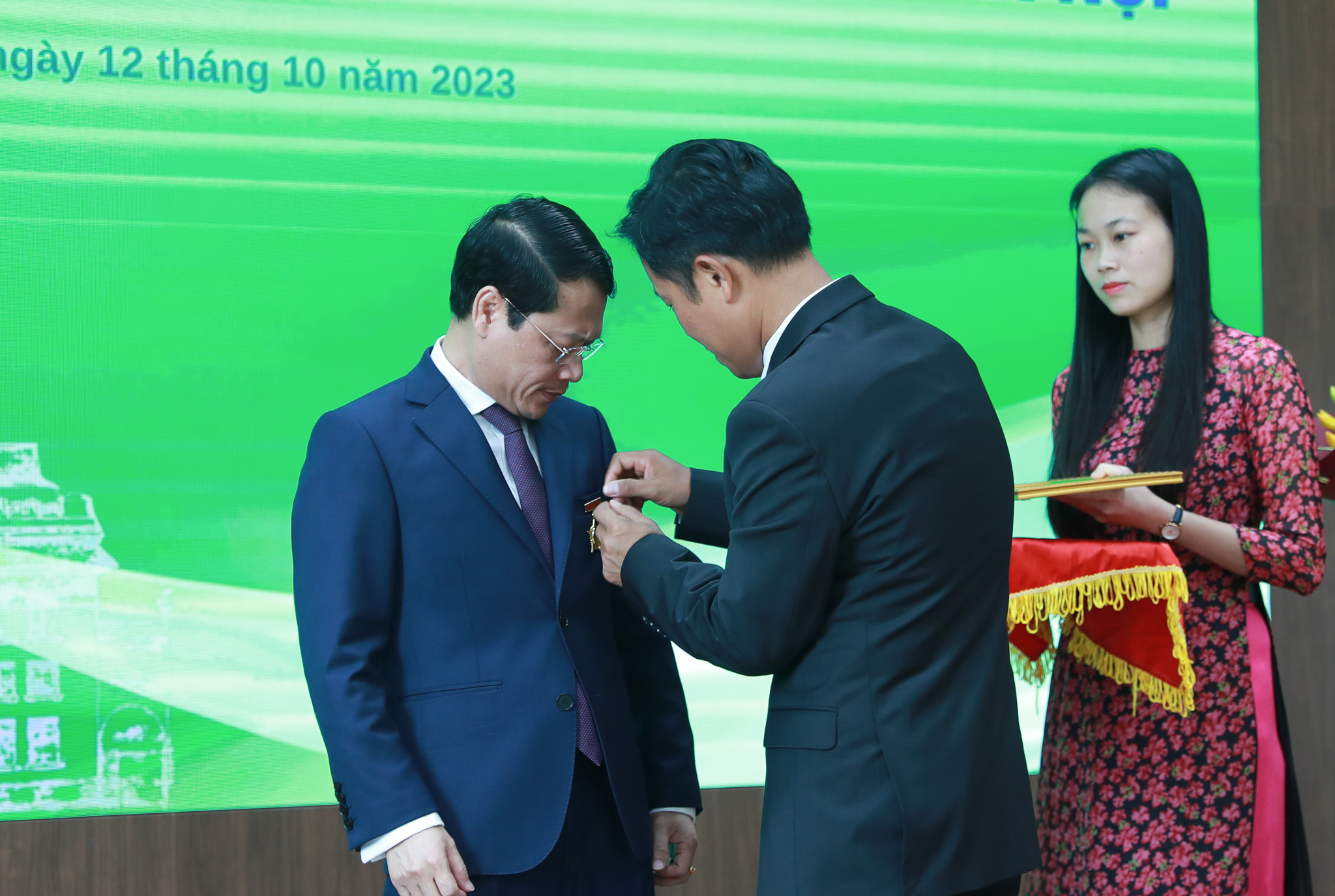 Cựu sinh viên doanh nhân đóng vai trò quan trọng trong sự phát triển của ĐHQGHN