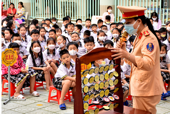 Đẩy mạnh tuyên truyền giáo dục pháp luật về trật tự, an toàn giao thông tại địa phương