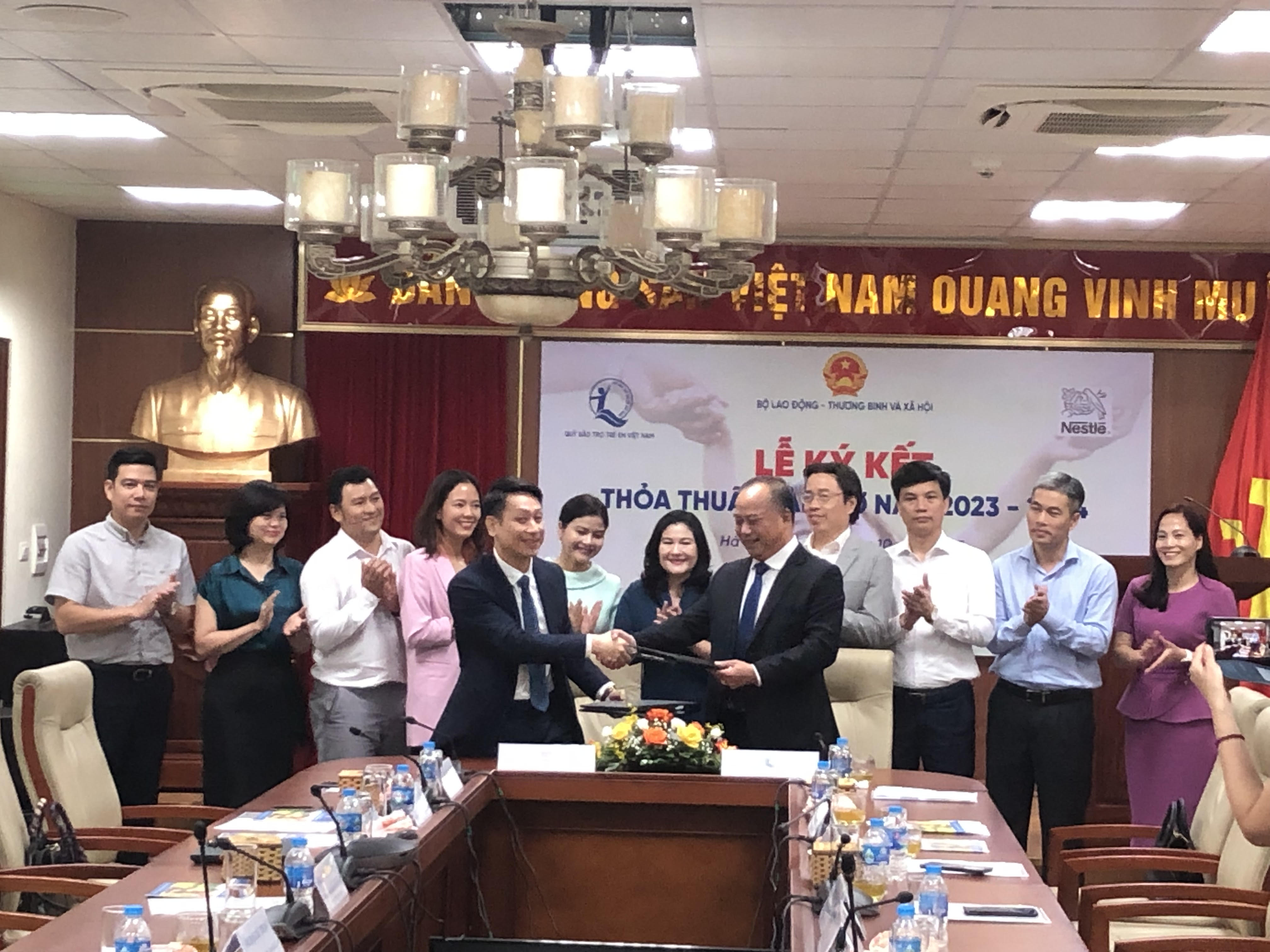 Hơn 5,5 tỷ đồng hỗ trợ trẻ em có hoàn cảnh khó khăn