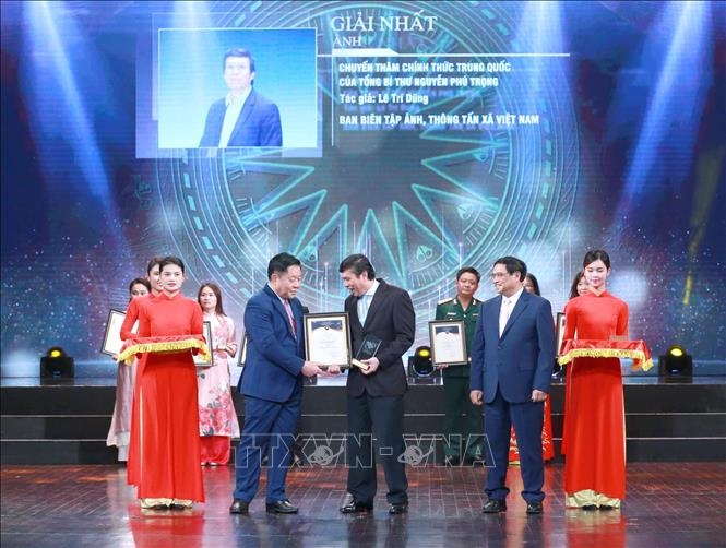 110 tác phẩm sản phẩm được trao Giải thưởng toàn quốc về thông tin đối ngoại