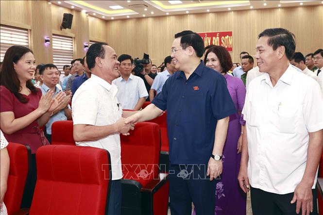 Chủ tịch Quốc hội Vương Đình Huệ tiếp xúc cử tri quận Đồ Sơn Hải Phòng