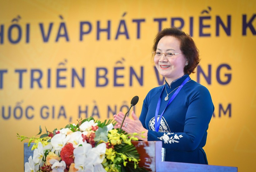 Vai trò của quản trị công trong phục hồi và phát triển kinh tế - xã hội
