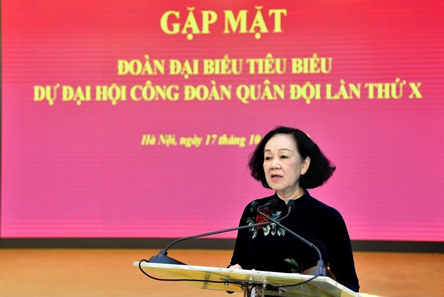 Thường trực Ban Bí thư gặp mặt đại biểu dự Đại hội Công đoàn Quân đội
