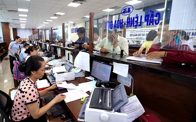 Không ngừng đổi mới tư duy, tác phong, lề lối làm việc