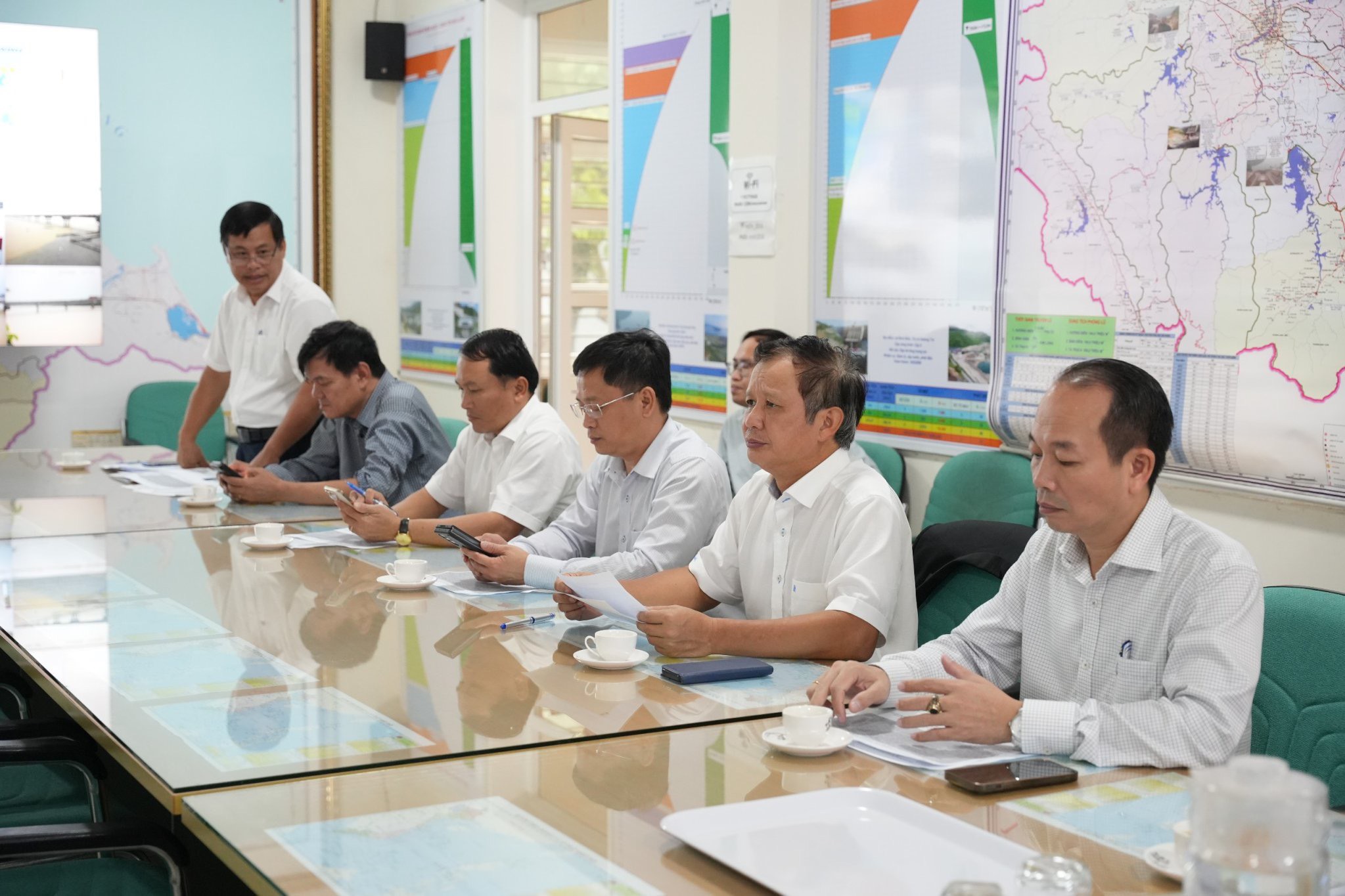 Thừa Thiên Huế Sẵn sàng phương tiện, cơ sở vật chất ứng phó mưa lũ


​
