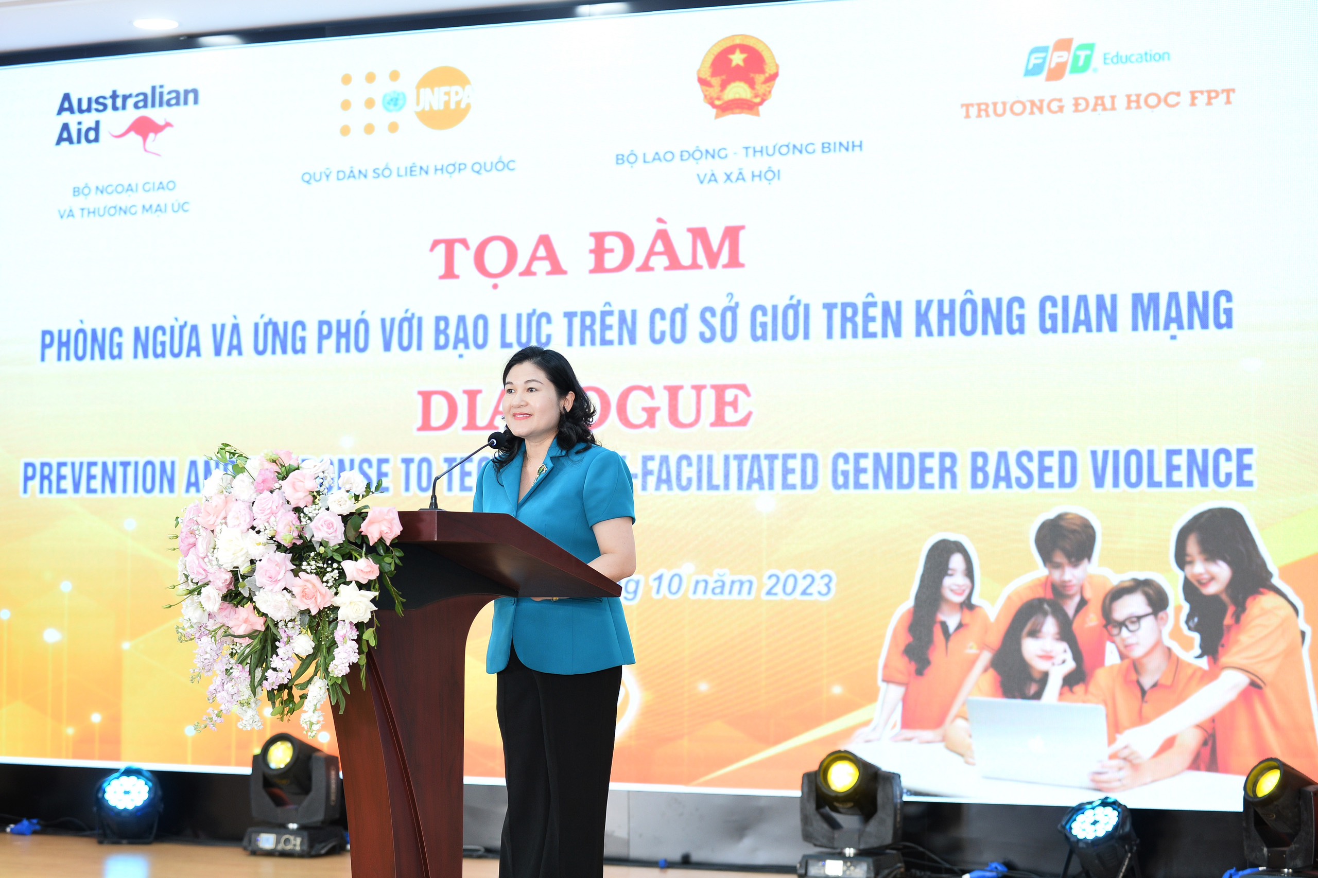Nâng cao nhận thức giới trẻ về nguy cơ bạo lực với phụ nữ, trẻ em gái trên không gian mạng