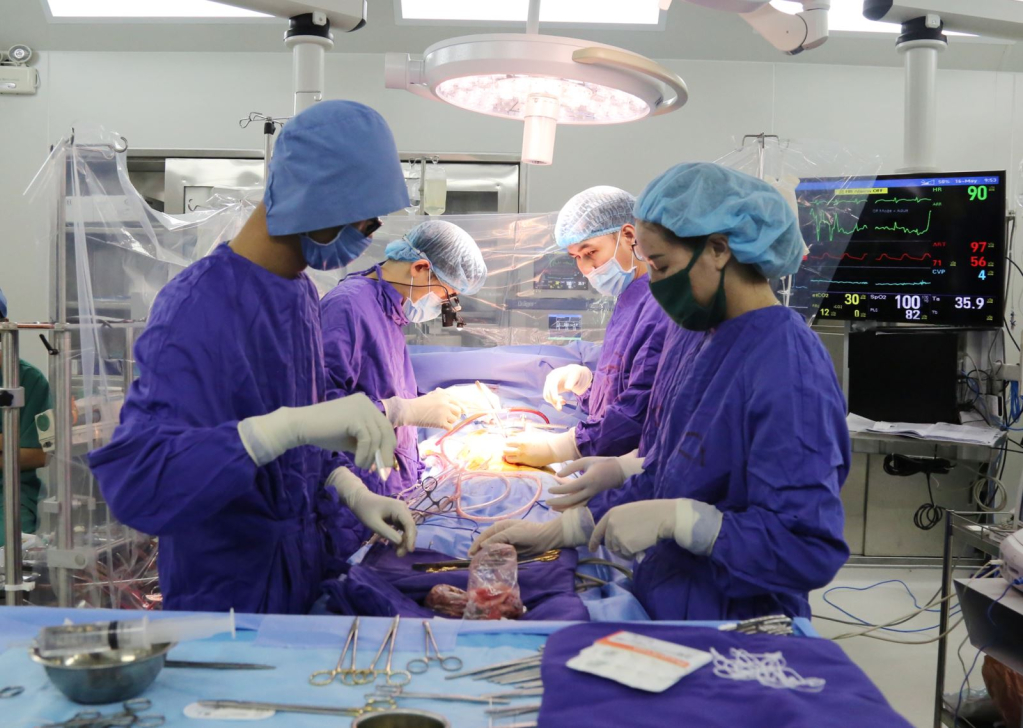 Quảng Ninh Ứng dụng tiến bộ KHKT, công nghệ hiện đại vào hoạt động khám, chữa bệnh