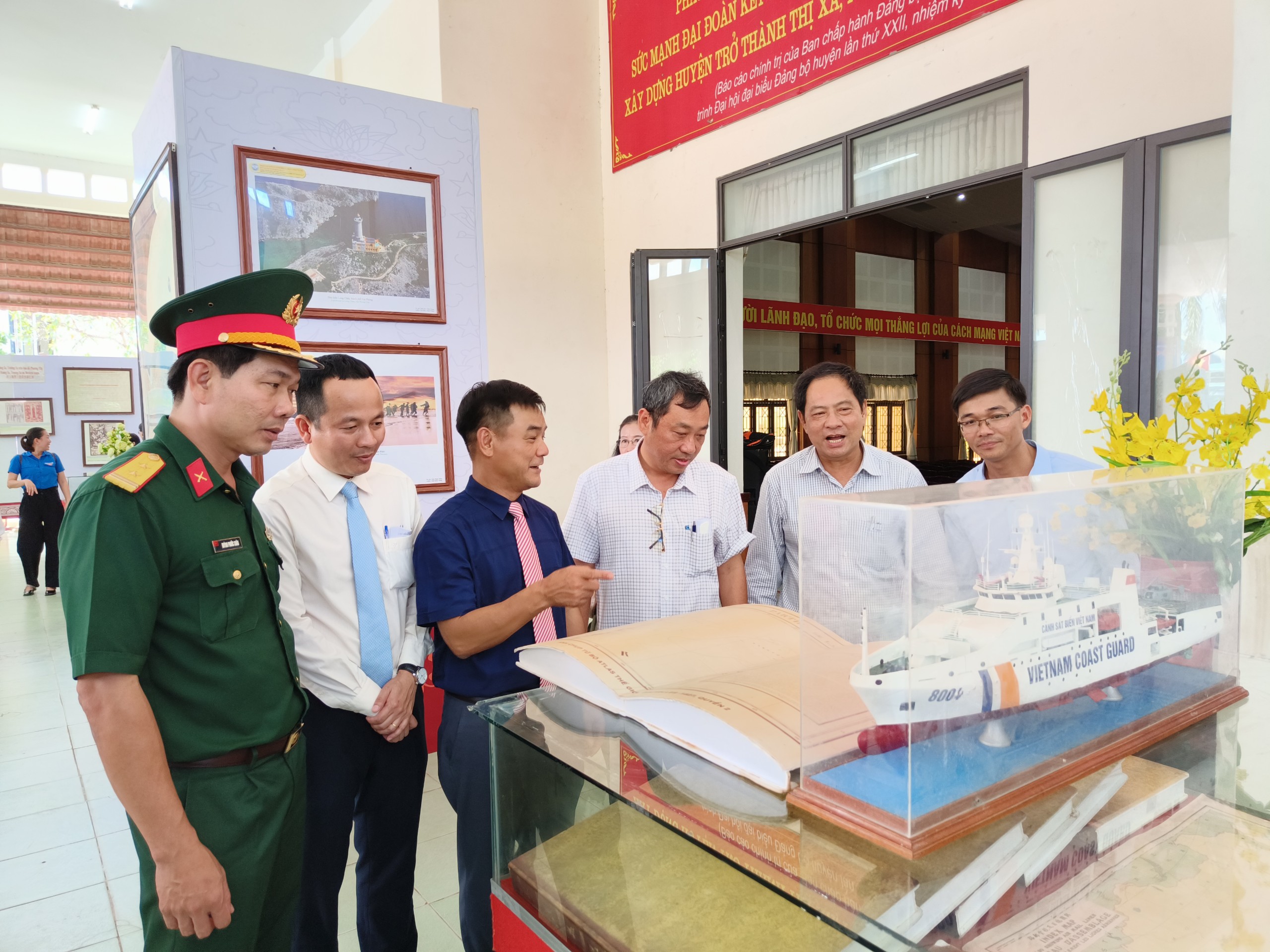 Quảng Nam Triển lãm “Hoàng Sa, Trường Sa của Việt Nam - Những bằng chứng lịch sử và pháp lý”