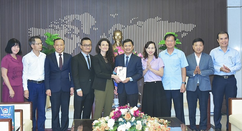 Doanh nghiệp Hoa Kỳ tìm hiểu môi trường đầu tư tại Hà Tĩnh