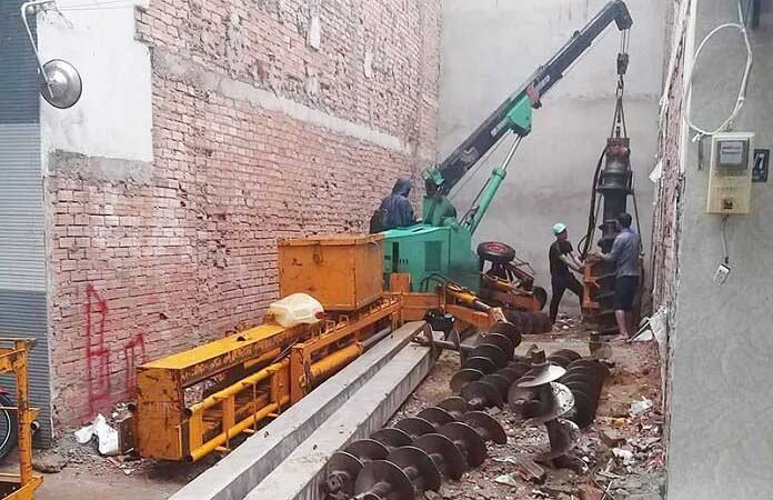 Xây nhà làm hư hại nhà hàng xóm giải quyết thế nào