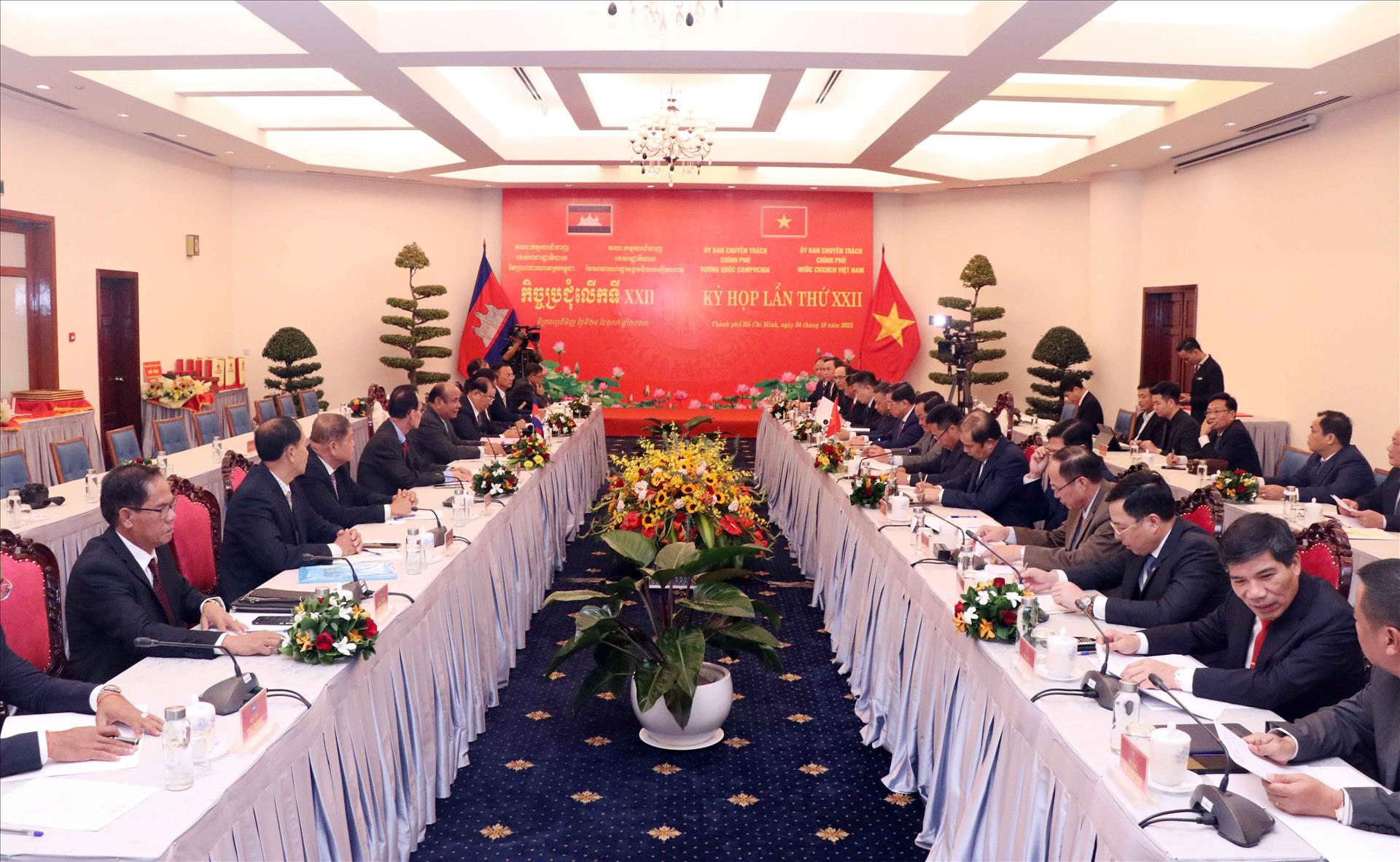 Tiếp tục phối hợp, chỉ đạo tìm kiếm, quy tập, hồi hương hài cốt liệt sỹ quân tình nguyện và chuyên gia Việt Nam hy sinh tại Campuchia