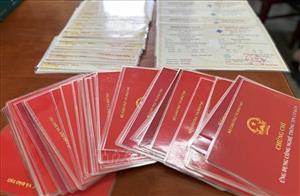 Khởi tố thêm 4 đối tượng trong đường dây làm văn bằng, chứng chỉ giả