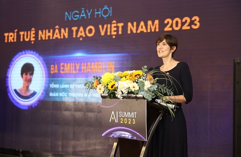 Chia sẻ kinh nghiệm sử dụng trí tuệ nhân tạo giữa Vương quốc Anh và Việt Nam