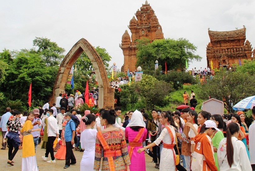 Chung sức đẩy lùi tình trạng tảo hôn và hôn nhân cận huyết thống trong đồng bào dân tộc thiểu số