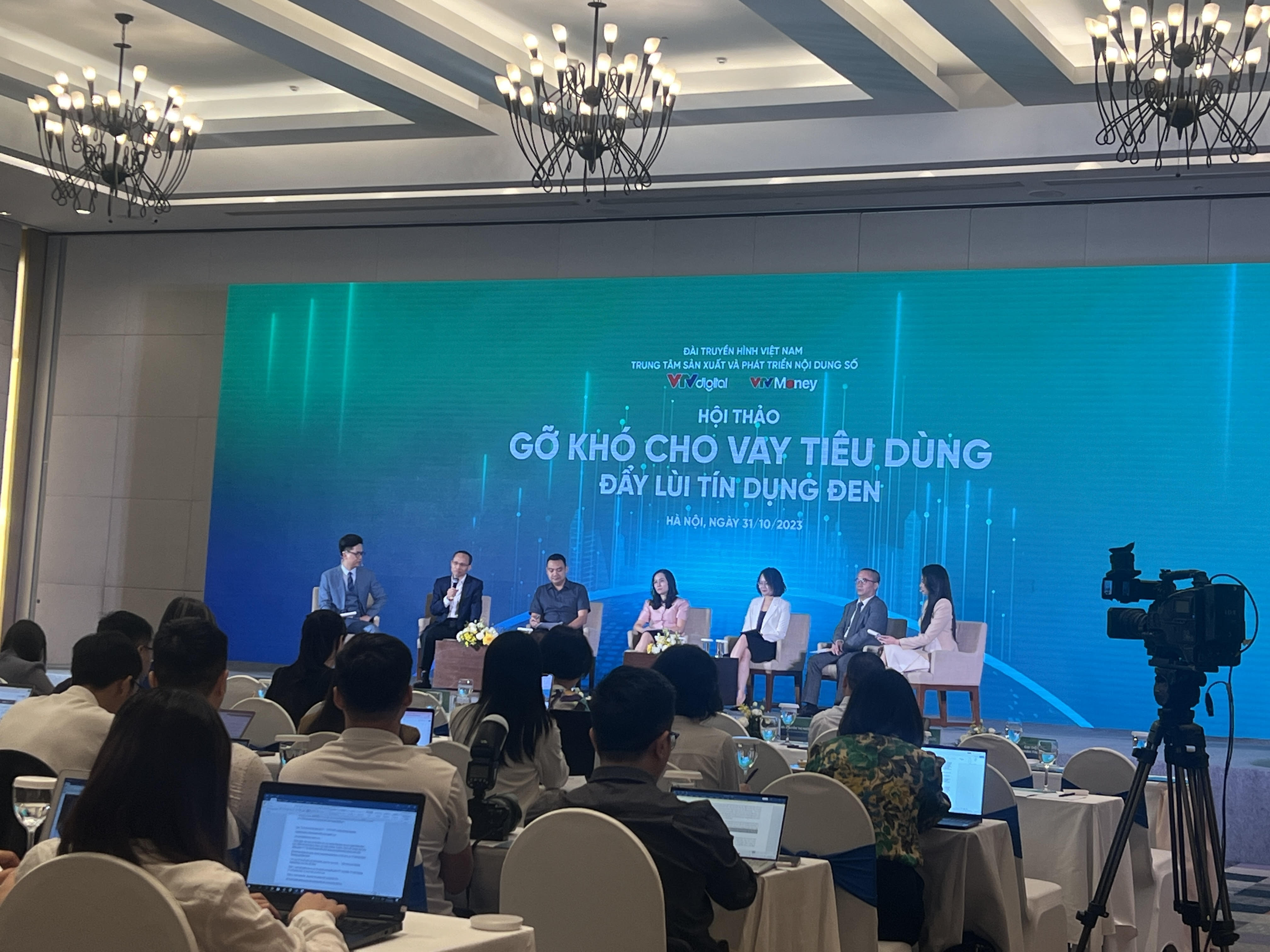 Cho vay tiêu dùng đang gặp khó do nợ xấu tăng cao