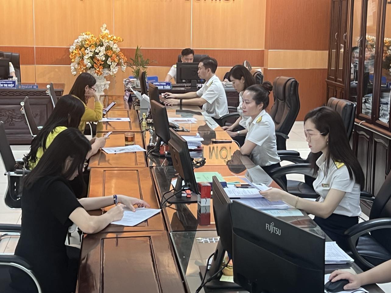 Thu ngân sách nhà nước 10 tháng đạt 86,3 dự toán năm