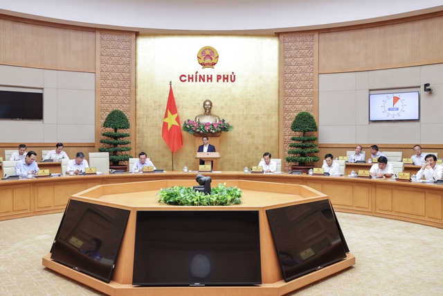 Thủ tướng Phạm Minh Chính Tiếp tục tập trung tháo gỡ khó khăn cho sản xuất kinh doanh