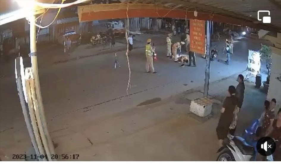 Thanh Hóa Hai thanh niên điều khiển xe mô tô lao thẳng vào tổ công tác CSGT